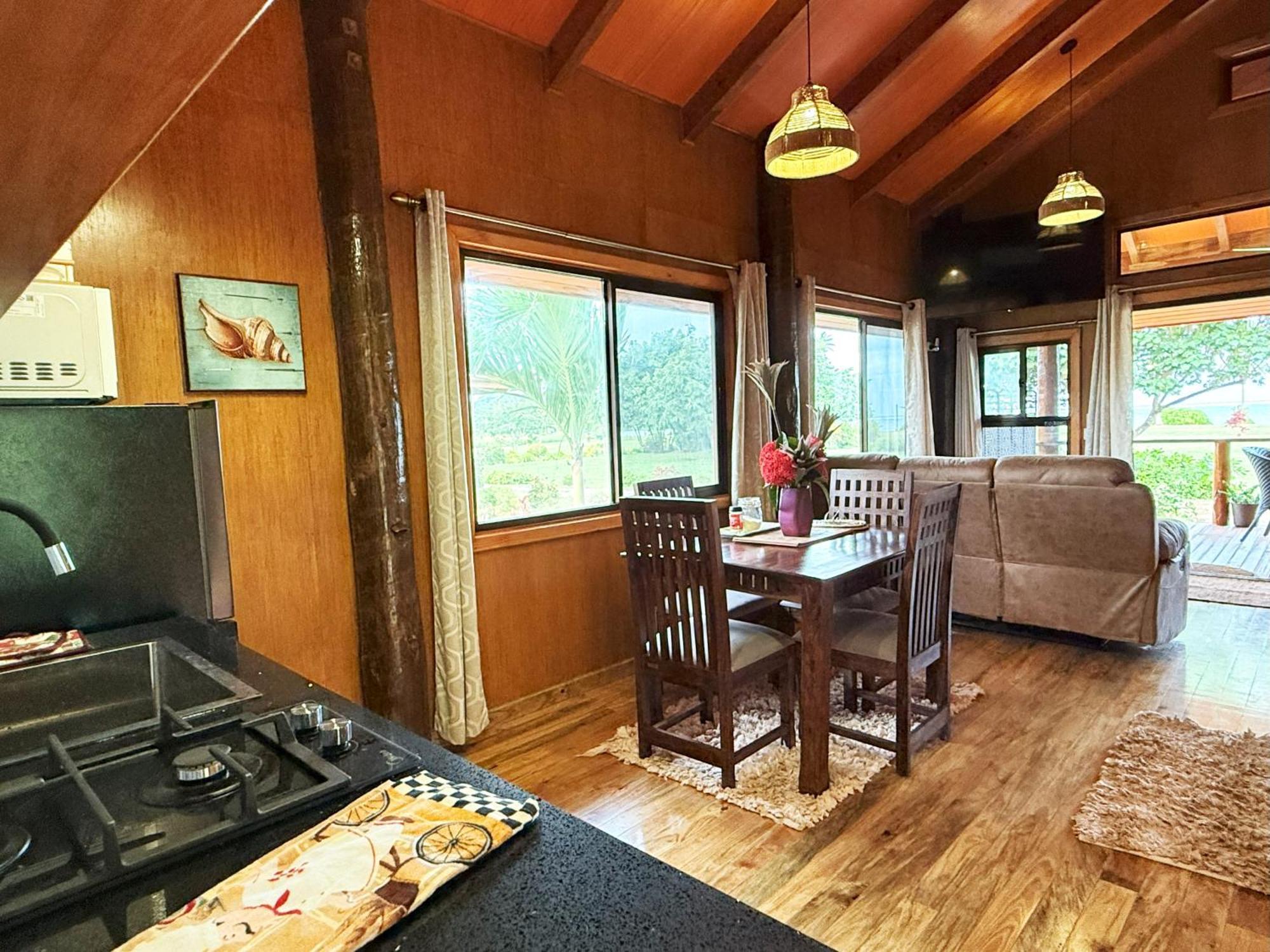 Sigasiga Sands Boutique Bungalows Савусаву Номер фото